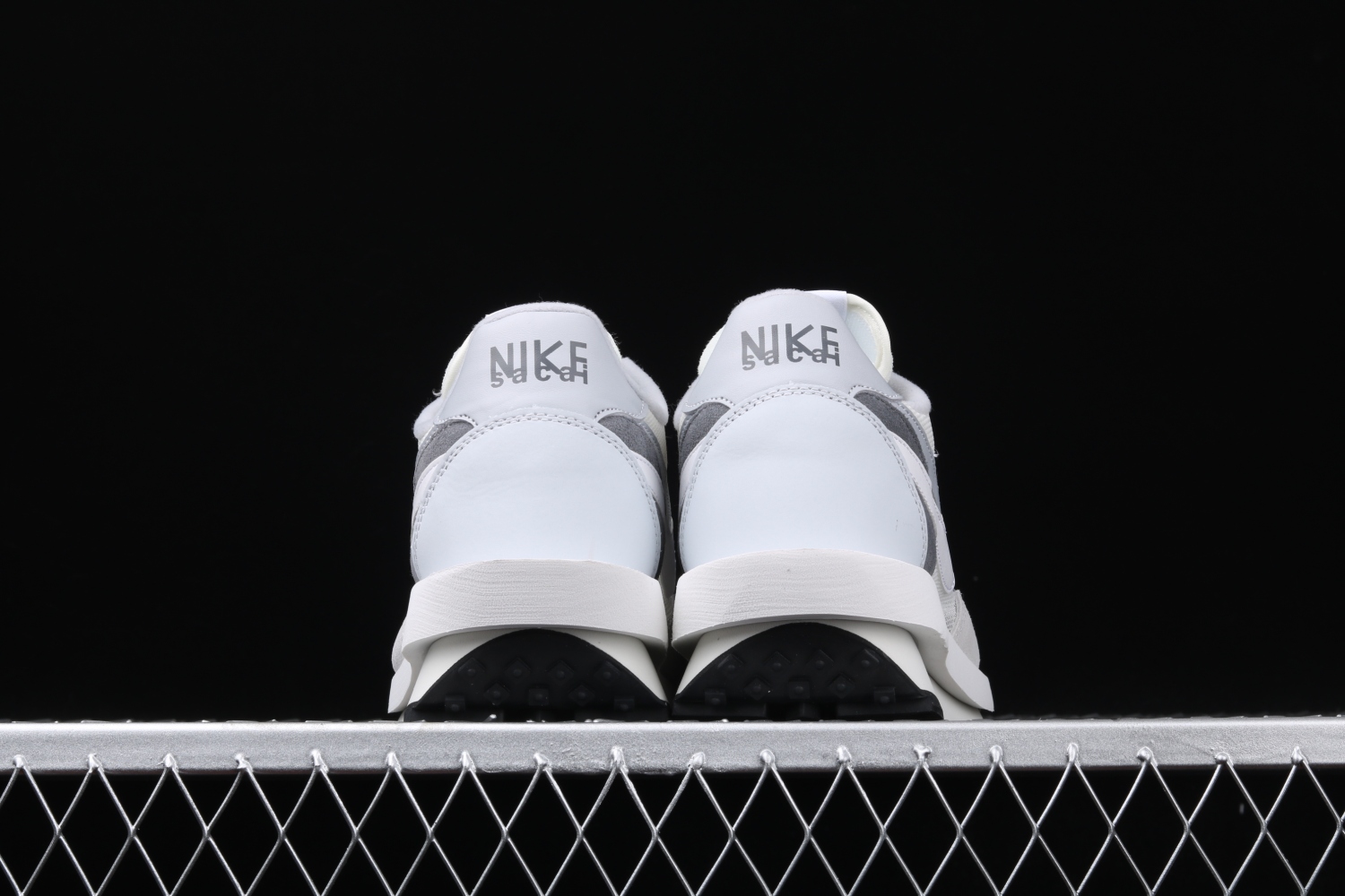 Nike LD Waffle sacai Summit White BV0073-100