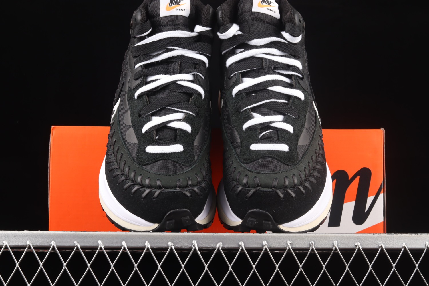 Nike Vaporwaffle sacai Jean Paul Gaultier Black White DH9186-001