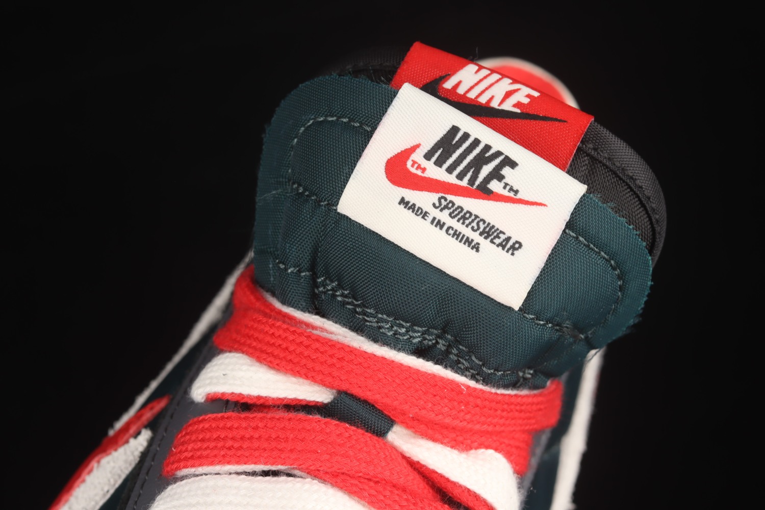 Nike LD Waffle sacai Undercover Midnight Spruce University Red DJ4877-300