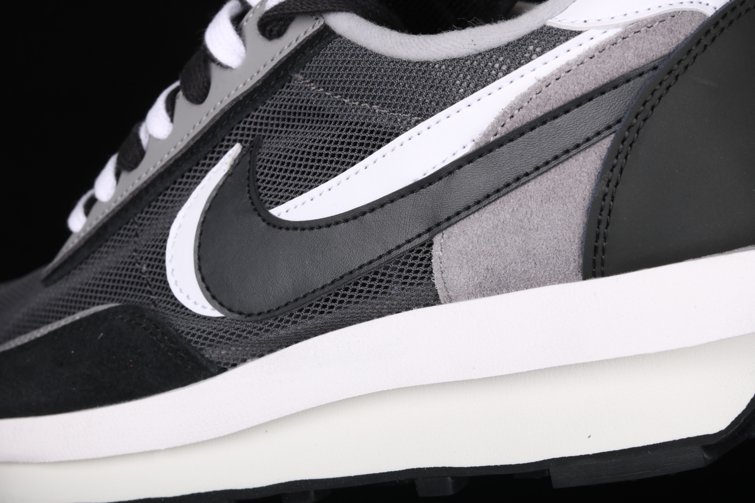 Nike LD Waffle sacai BlackBV0073-001