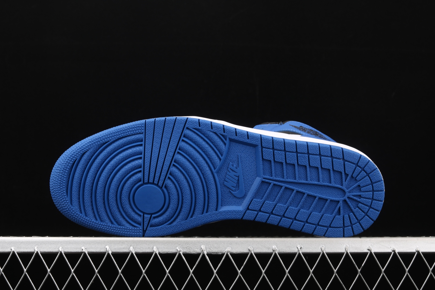 Jordan 1 Retro High Fragment 716371-040