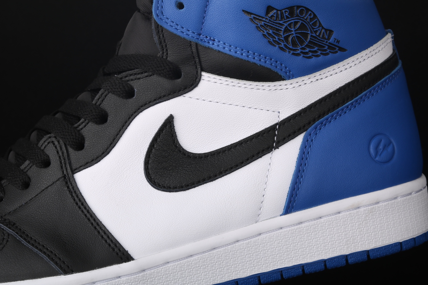 Jordan 1 Retro High Fragment 716371-040