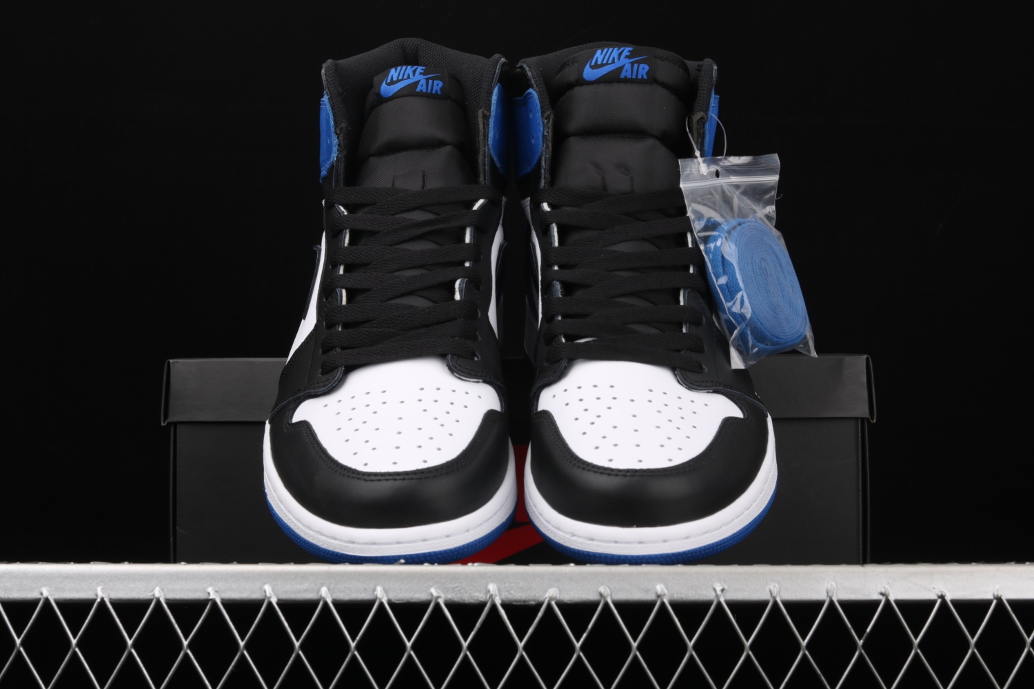 Jordan 1 Retro High Fragment 716371-040
