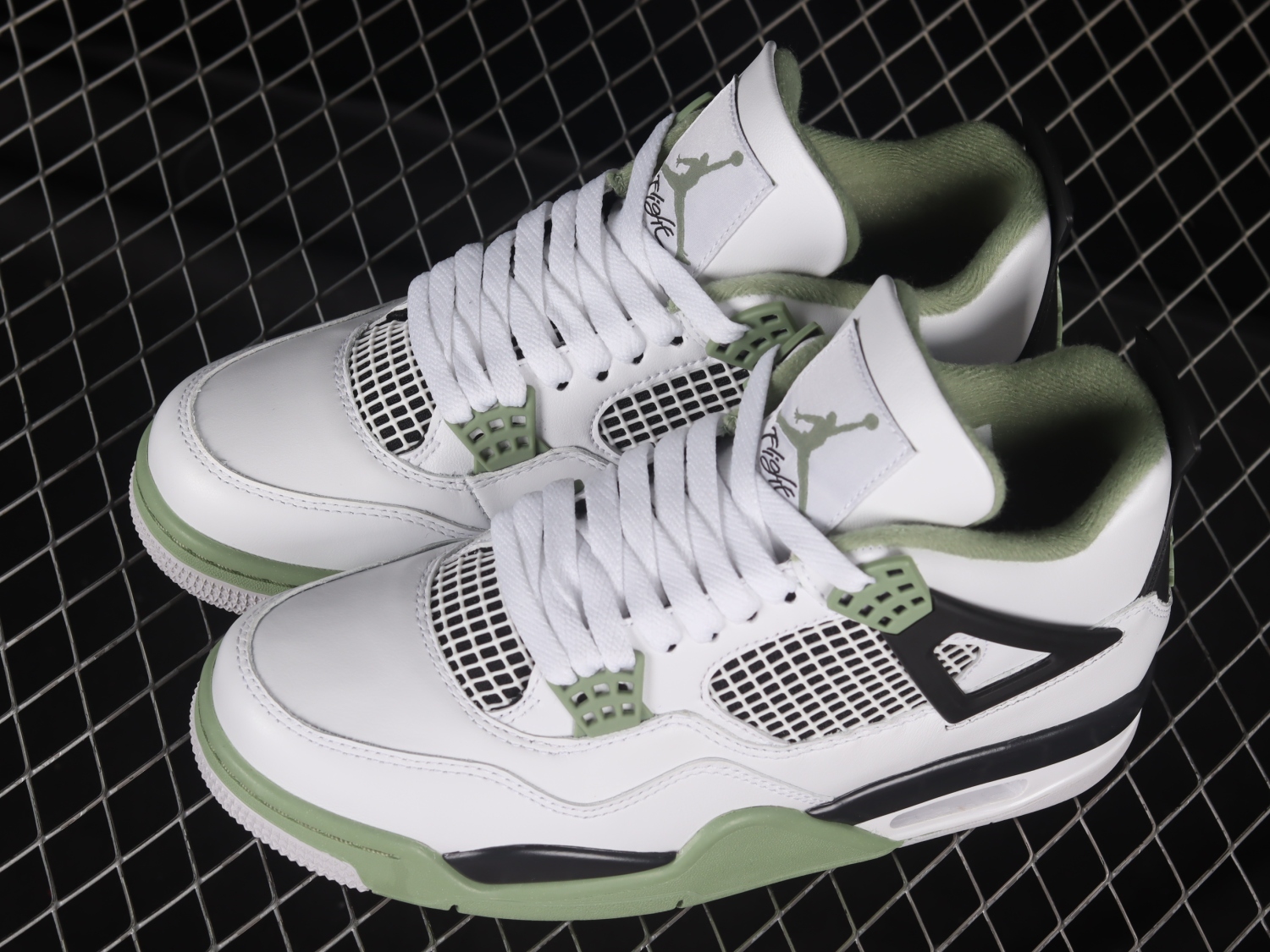Jordan 4 Retro Seafoam (Women