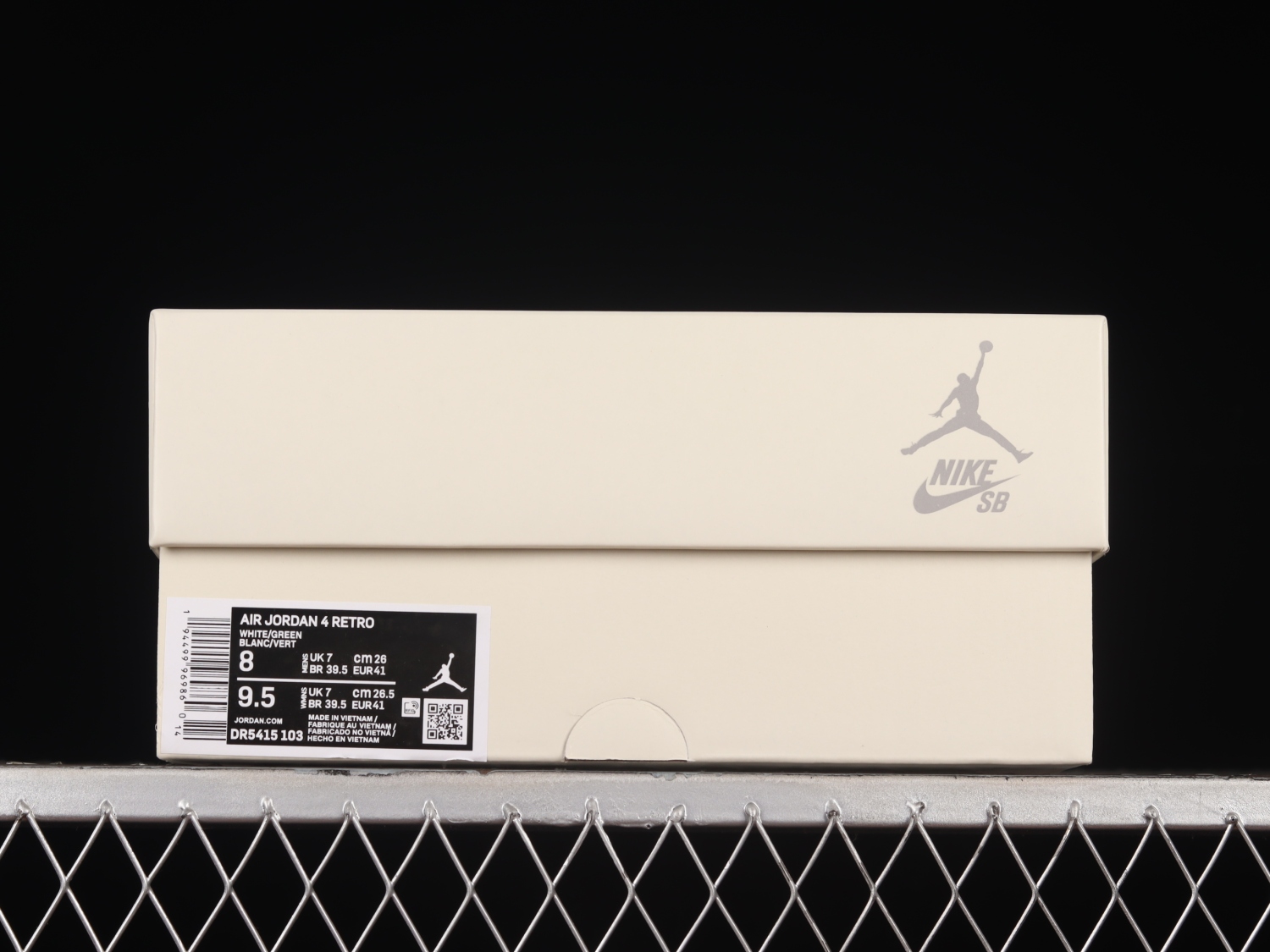 Jordan 4 Retro SB Pine Green DR5415-103