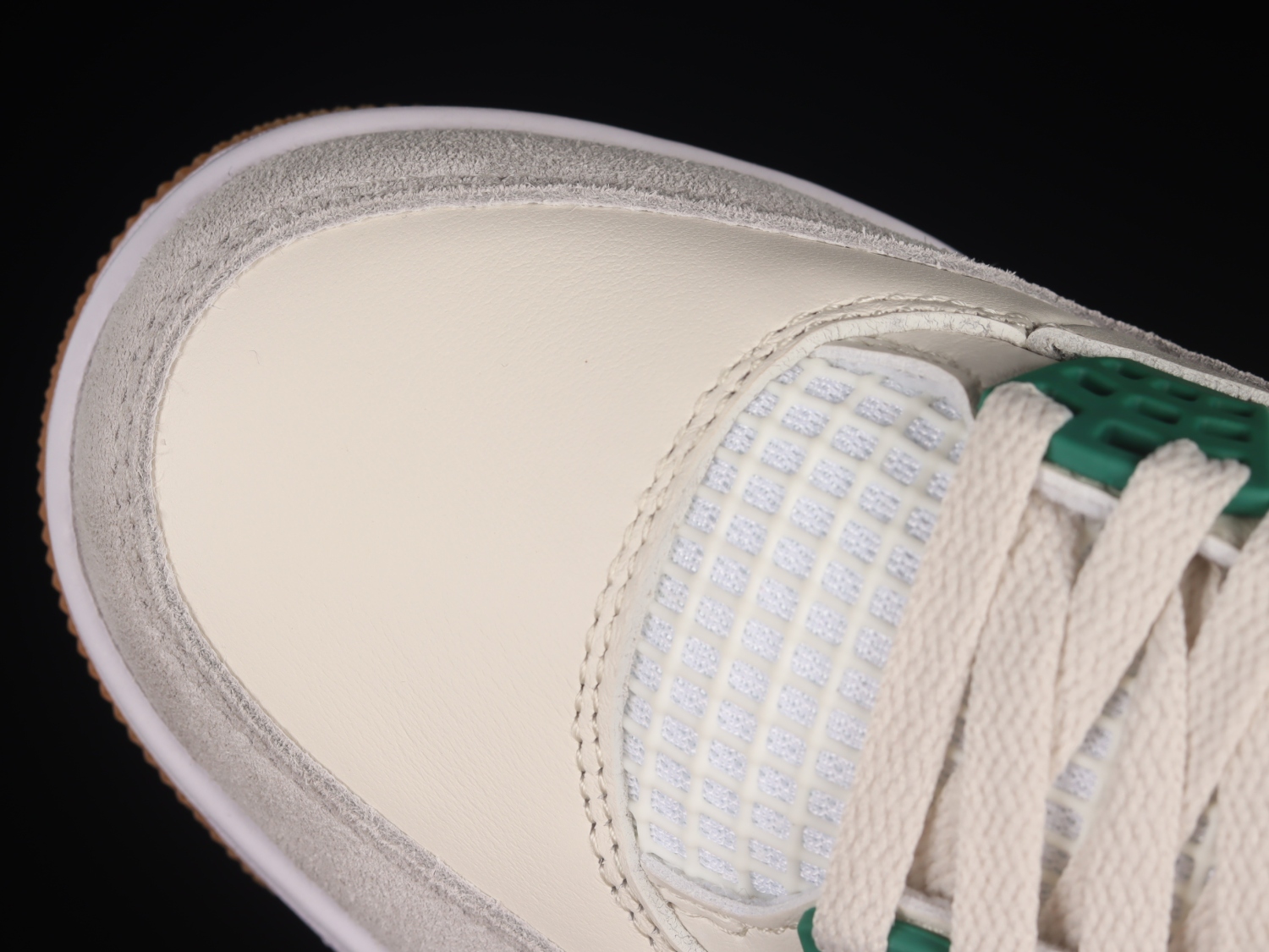 Jordan 4 Retro SB Pine Green DR5415-103
