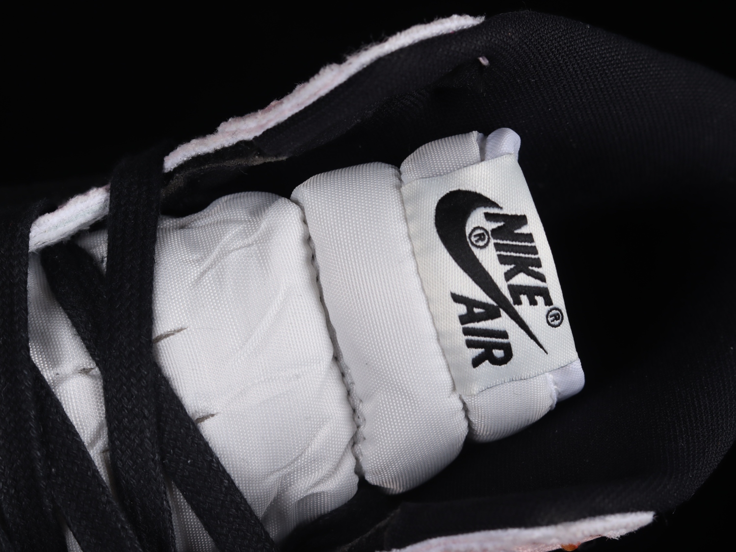 Jordan 1 Retro High OG Skyline DX0054-805
