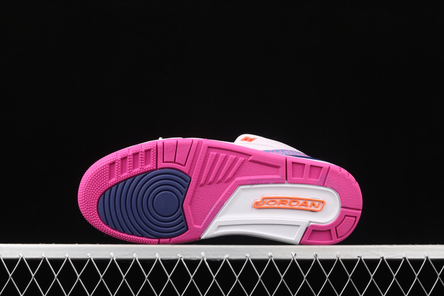 Jordan 3 Retro Barely Grape (GS) 441140-500