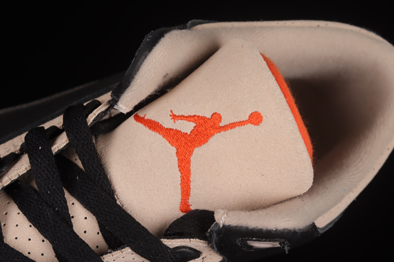 Jordan 3 Retro Desert Elephant CT8532-008