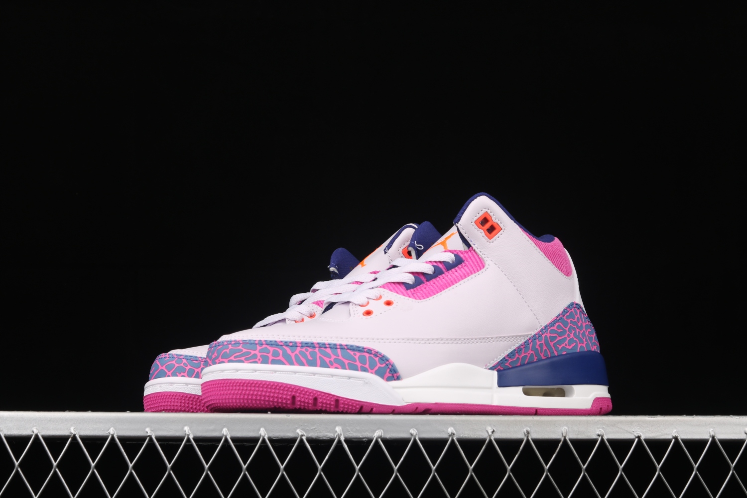 Jordan 3 Retro Barely Grape (GS) 441140-500