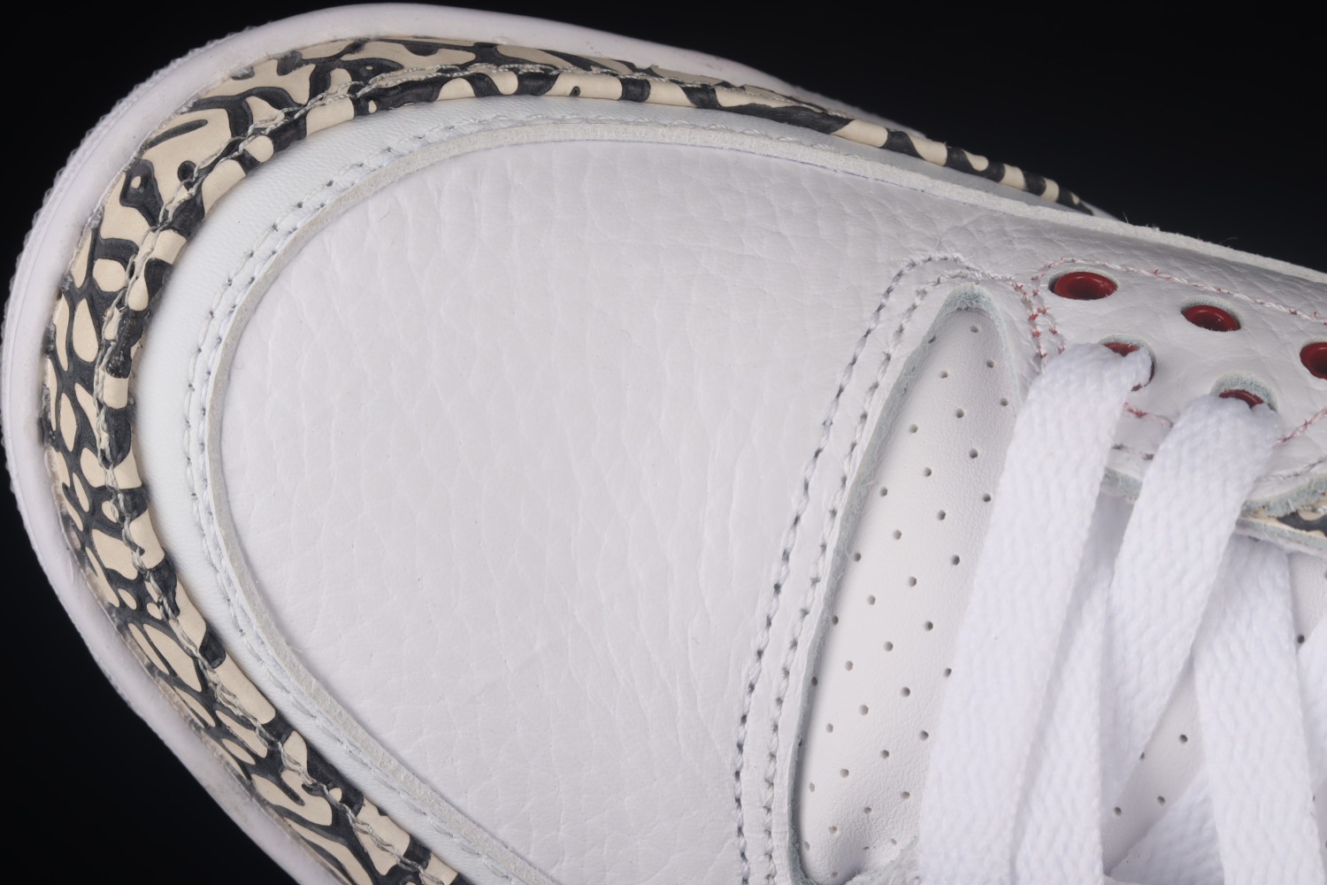 Jordan 3 Retro Cardinal Red CT8532-126
