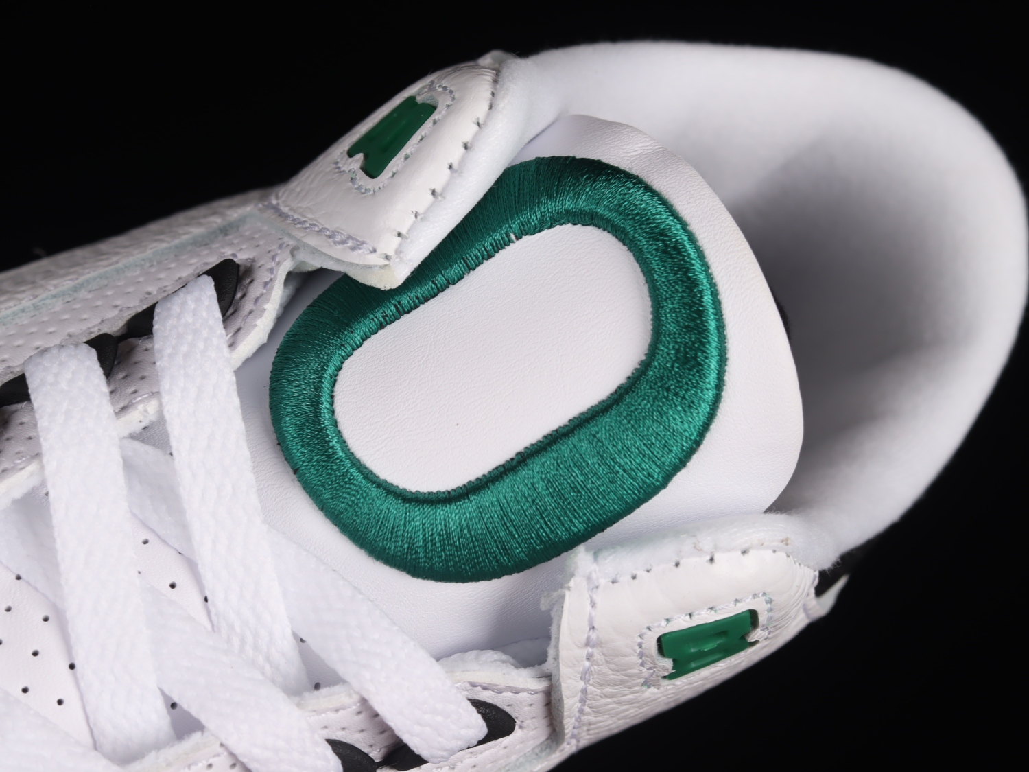 Jordan 3 Retro Oregon Ducks Pit Crew White 594282-233