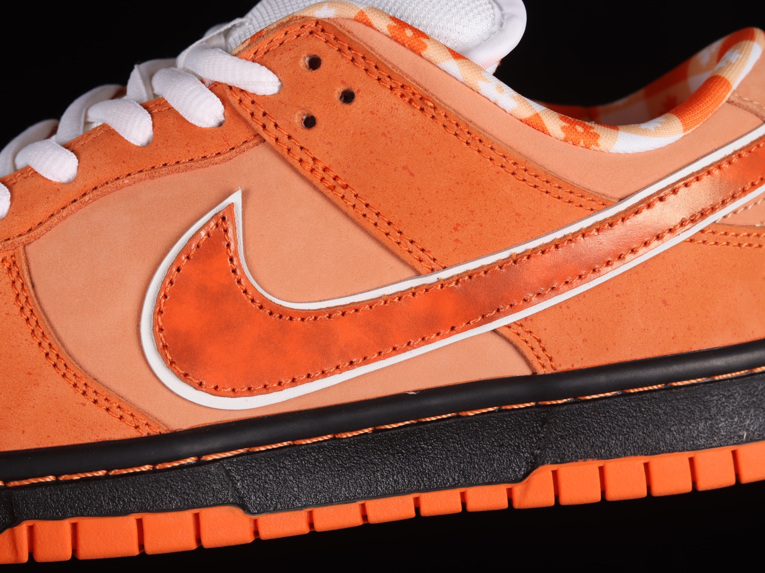 Nike SB Dunk Low Concepts Orange Lobster FD8776-800