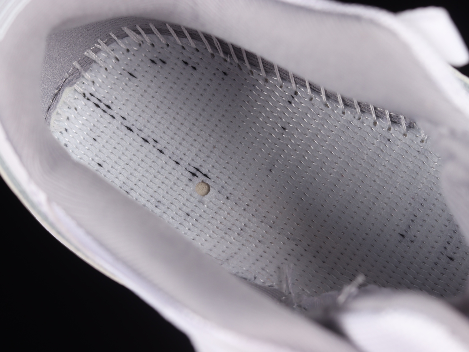 Jordan 11 Retro Low Cement Grey AV2187-140