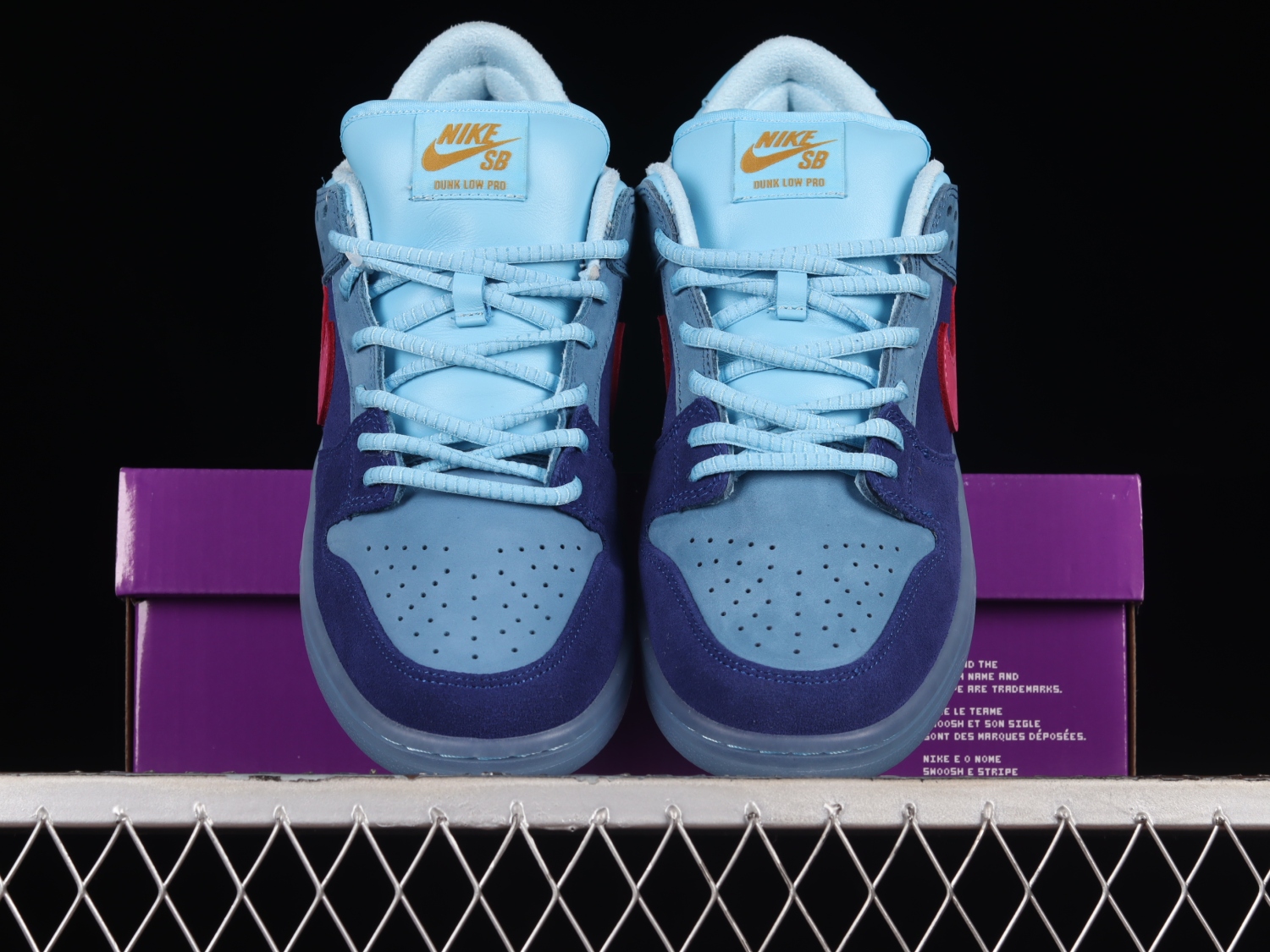 Nike SB Dunk Low Run The Jewels DO9404-400
