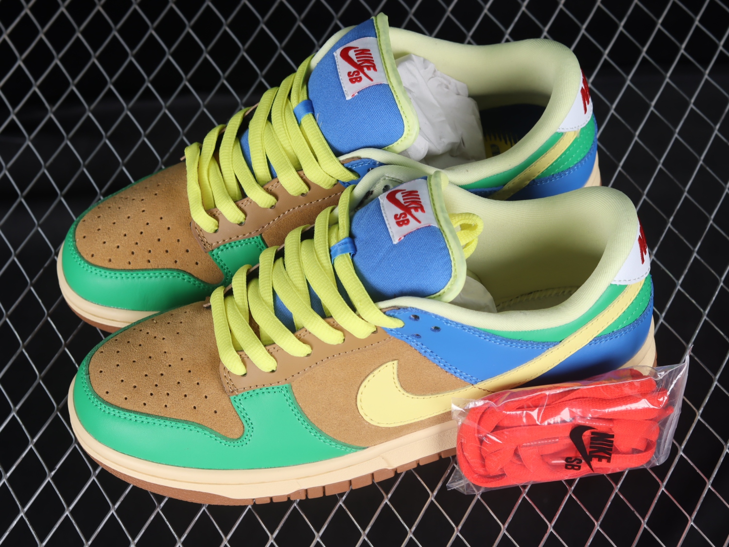 Nike SB Dunk Low Brooklyn Projects 313170-771