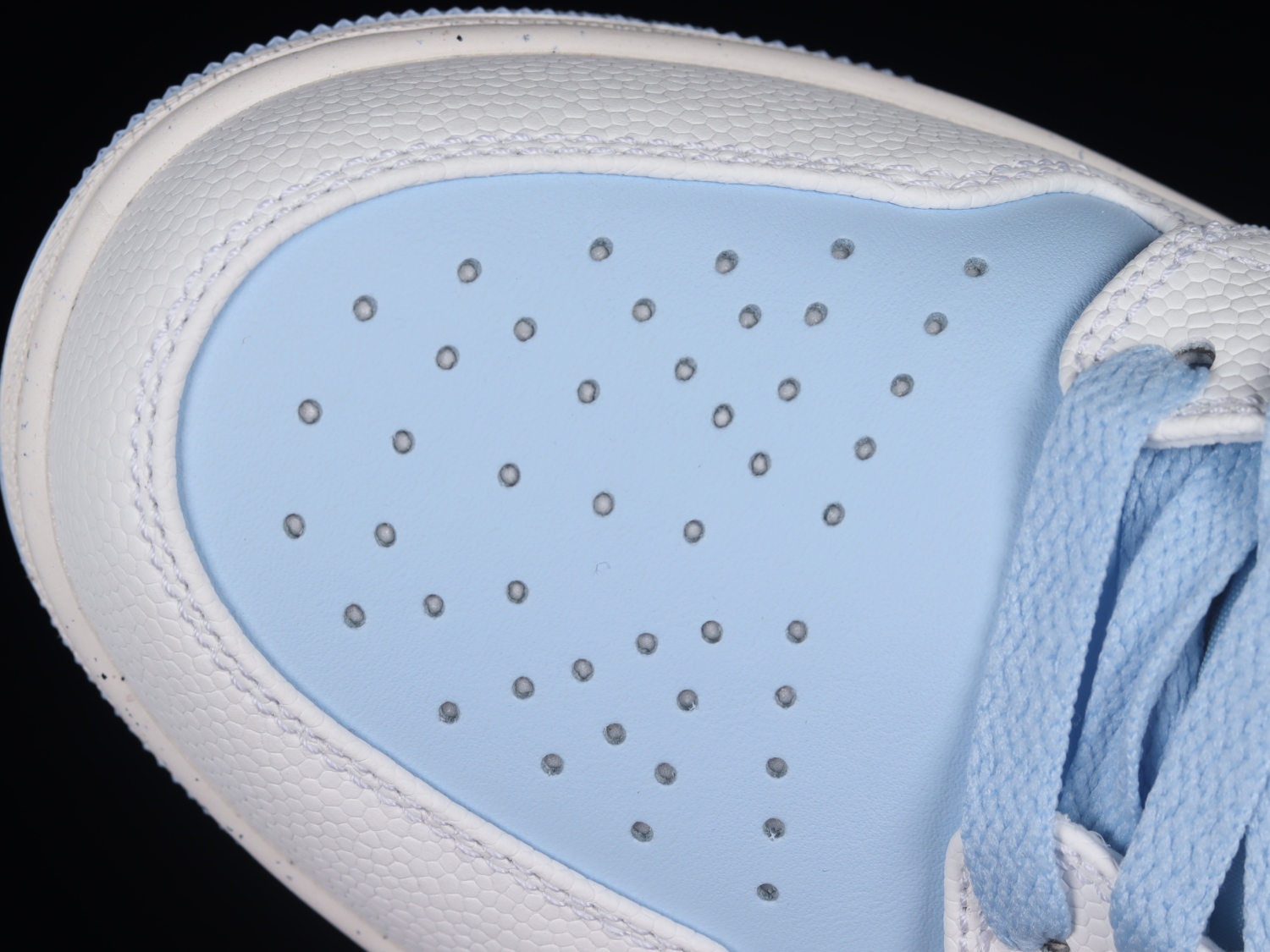 Jordan 1 Low SE Reverse Ice Blue DV1299-104