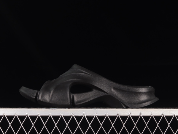 BL Mold Slide Sandal Black W3CE21000