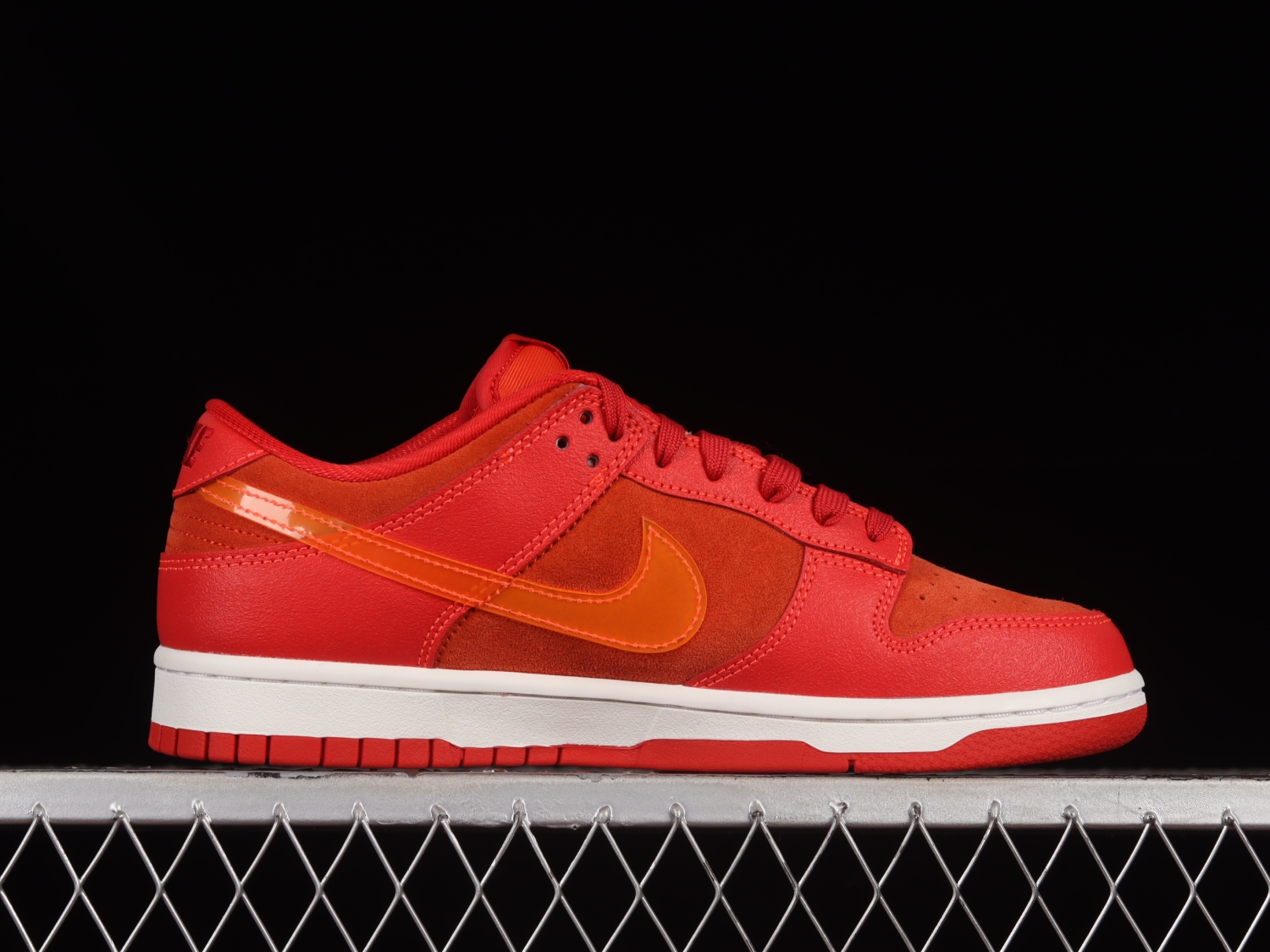 Nike Dunk Low ATL FD0724-657