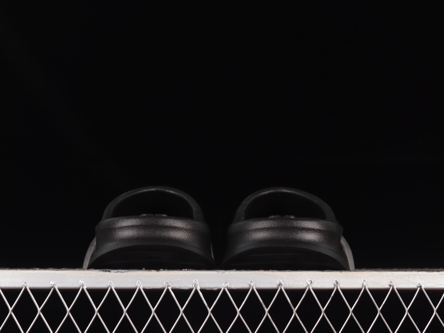 BL Mold Slide Sandal Black W3CE21000