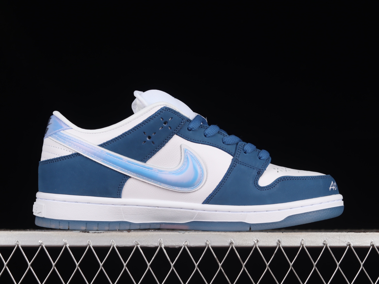 Nike SB Dunk Low Born x Raised One Block At A Time FN7819-400