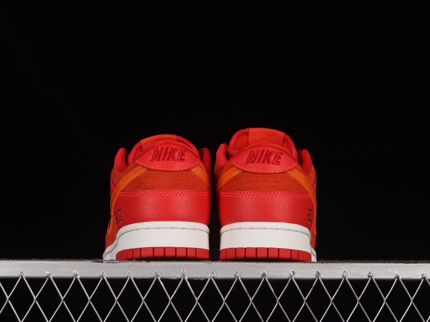 Nike Dunk Low ATL FD0724-657