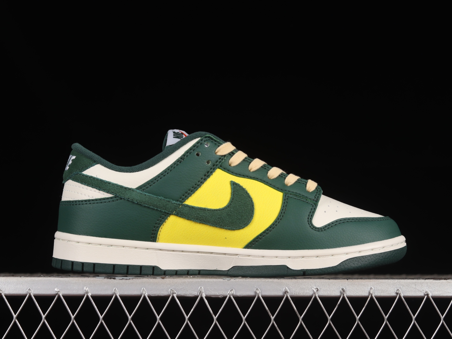 Nike Dunk Low SE Noble Green FD0350-133