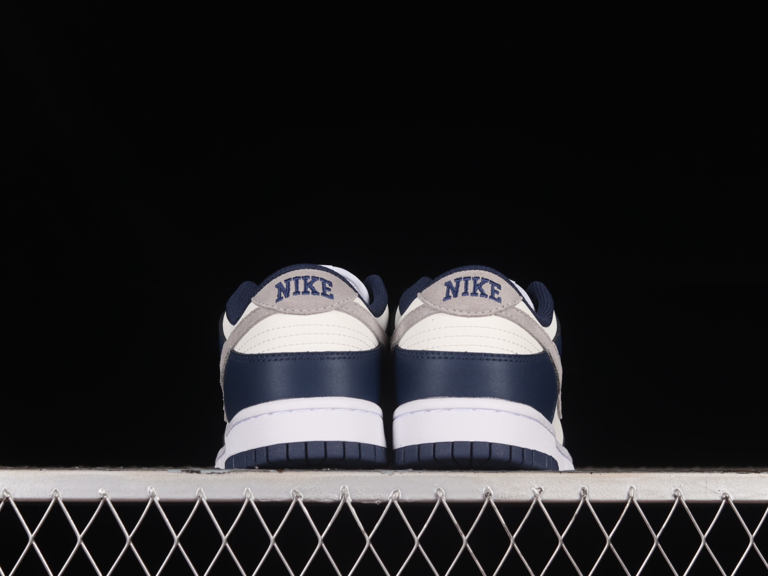 Nike Dunk Low Summit White Midnight Navy FO9749-400