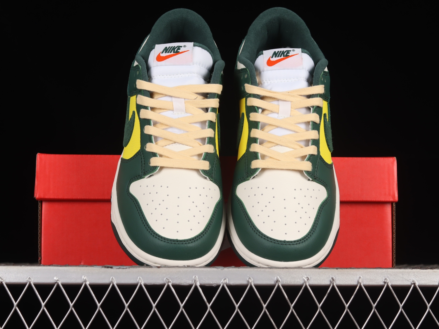 Nike Dunk Low SE Noble Green FD0350-133
