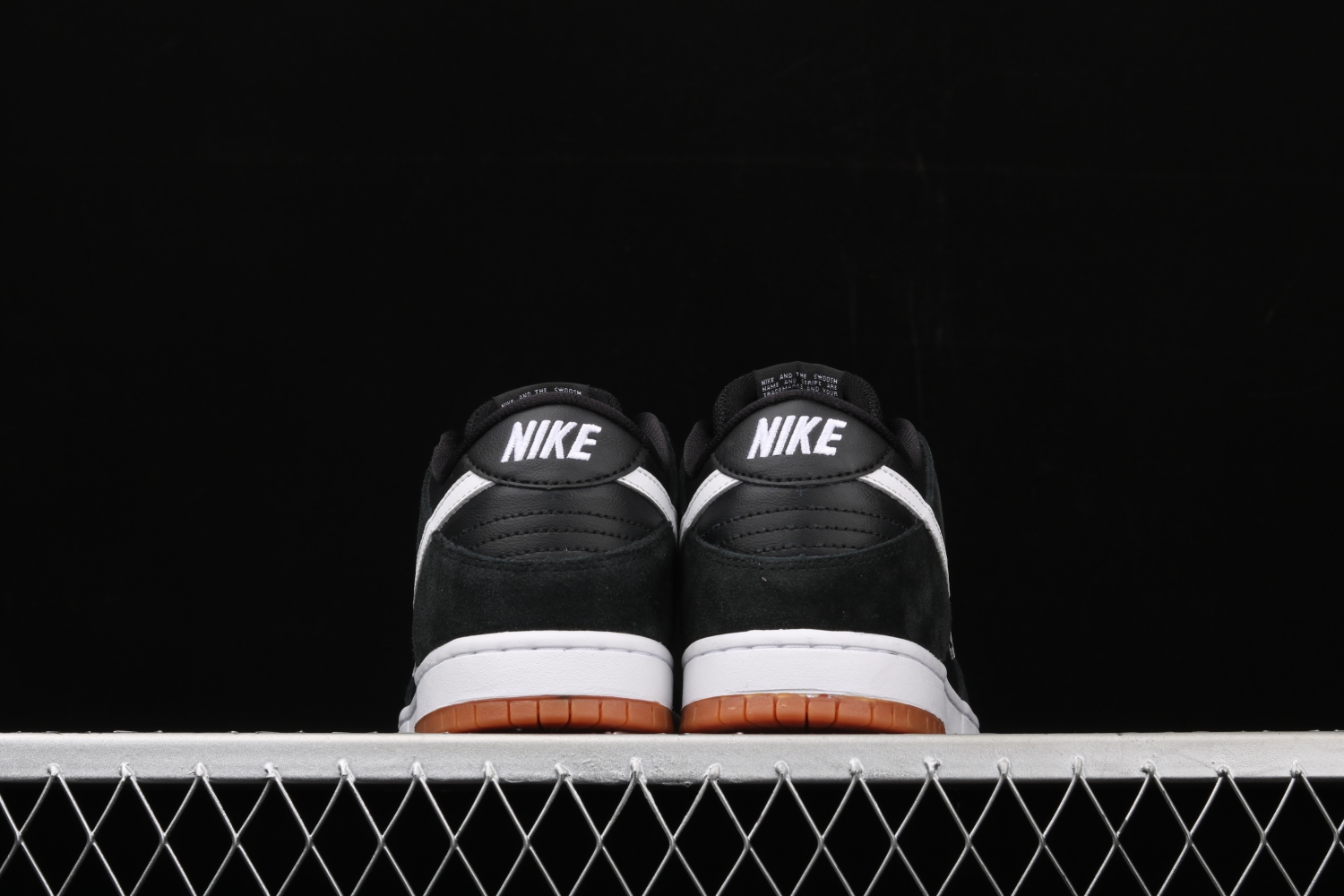 Nike SB Dunk Low Black White Gum (2016) 854866-019