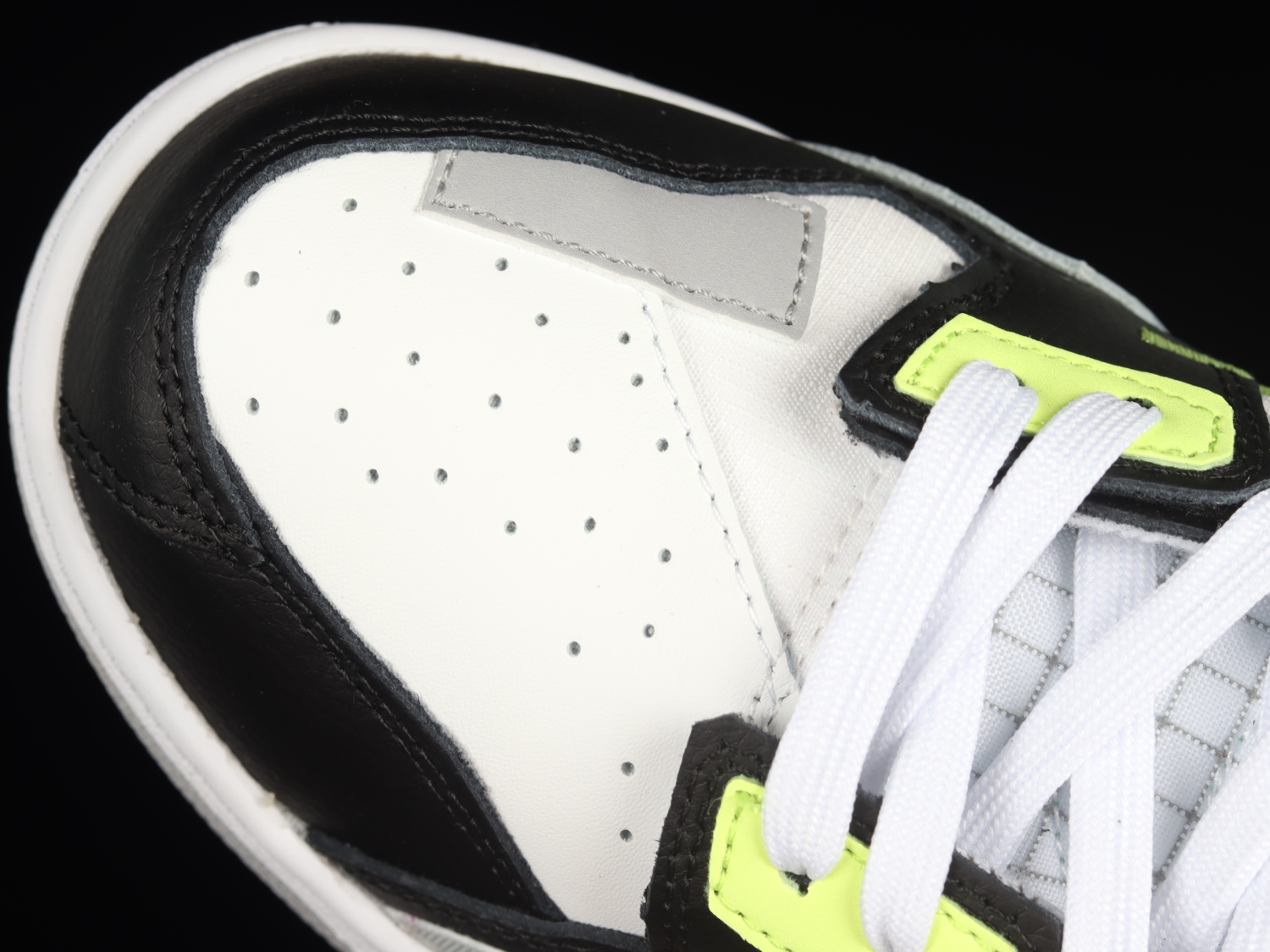Nike Dunk Low Scrap Wolf Grey Light Lemon Twist DC9723-001