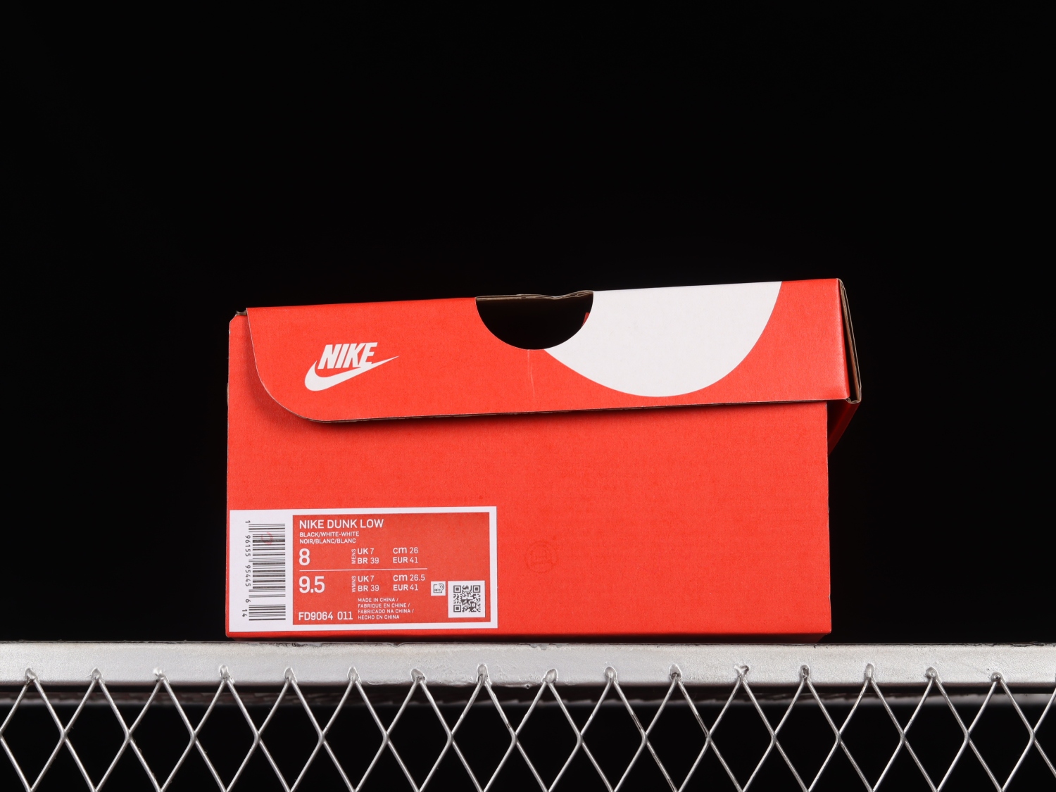 Nike Dunk Low Retro Reverse Panda FD9064-011