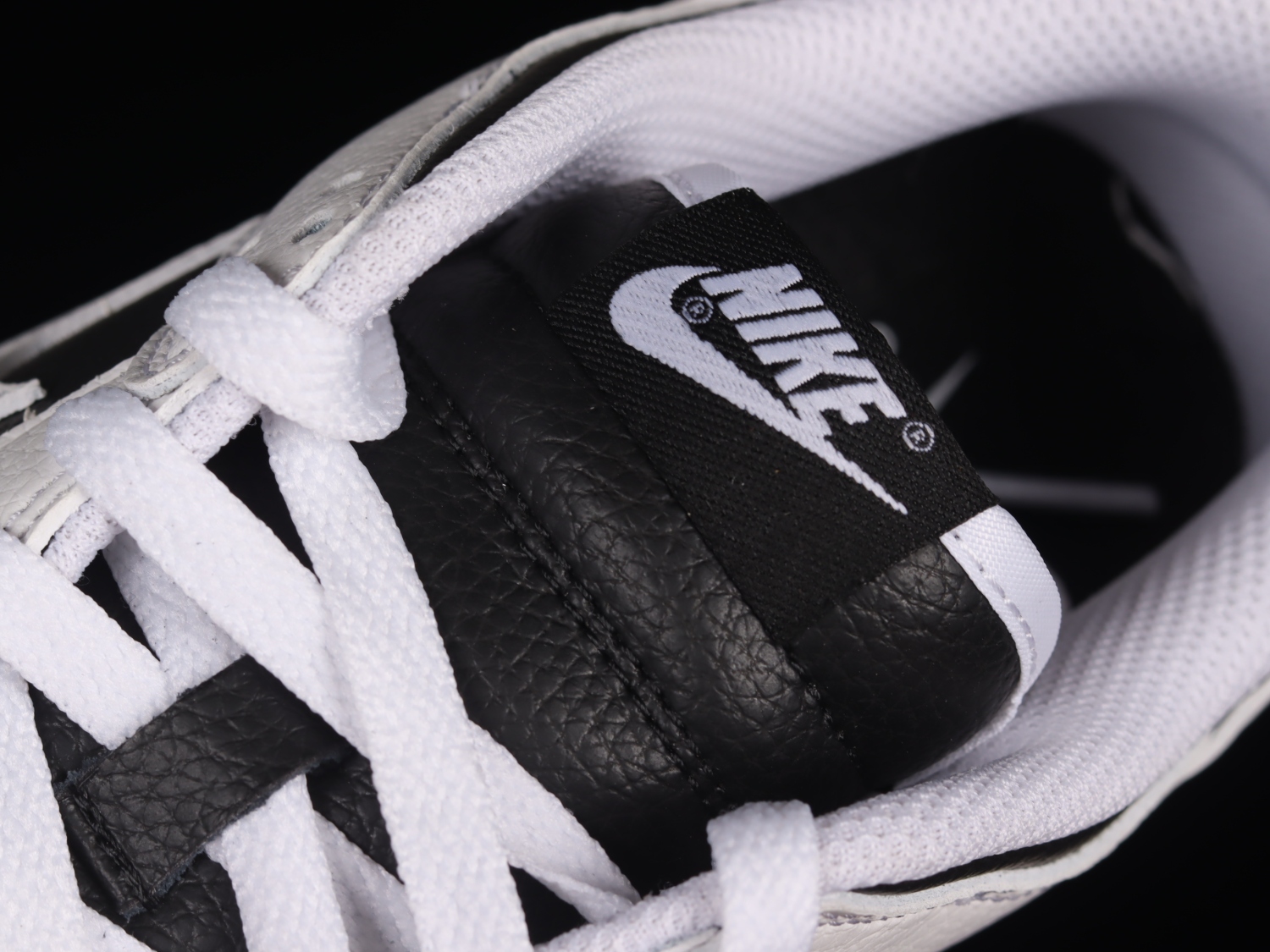 Nike Dunk Low Retro Reverse Panda FD9064-011