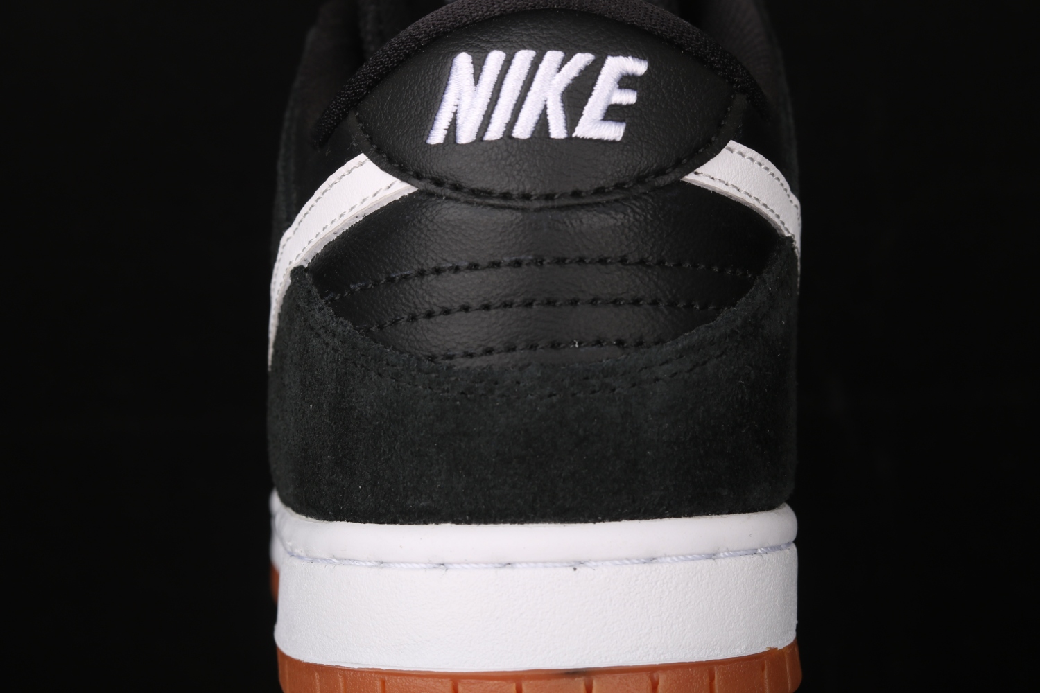 Nike SB Dunk Low Black White Gum (2016) 854866-019