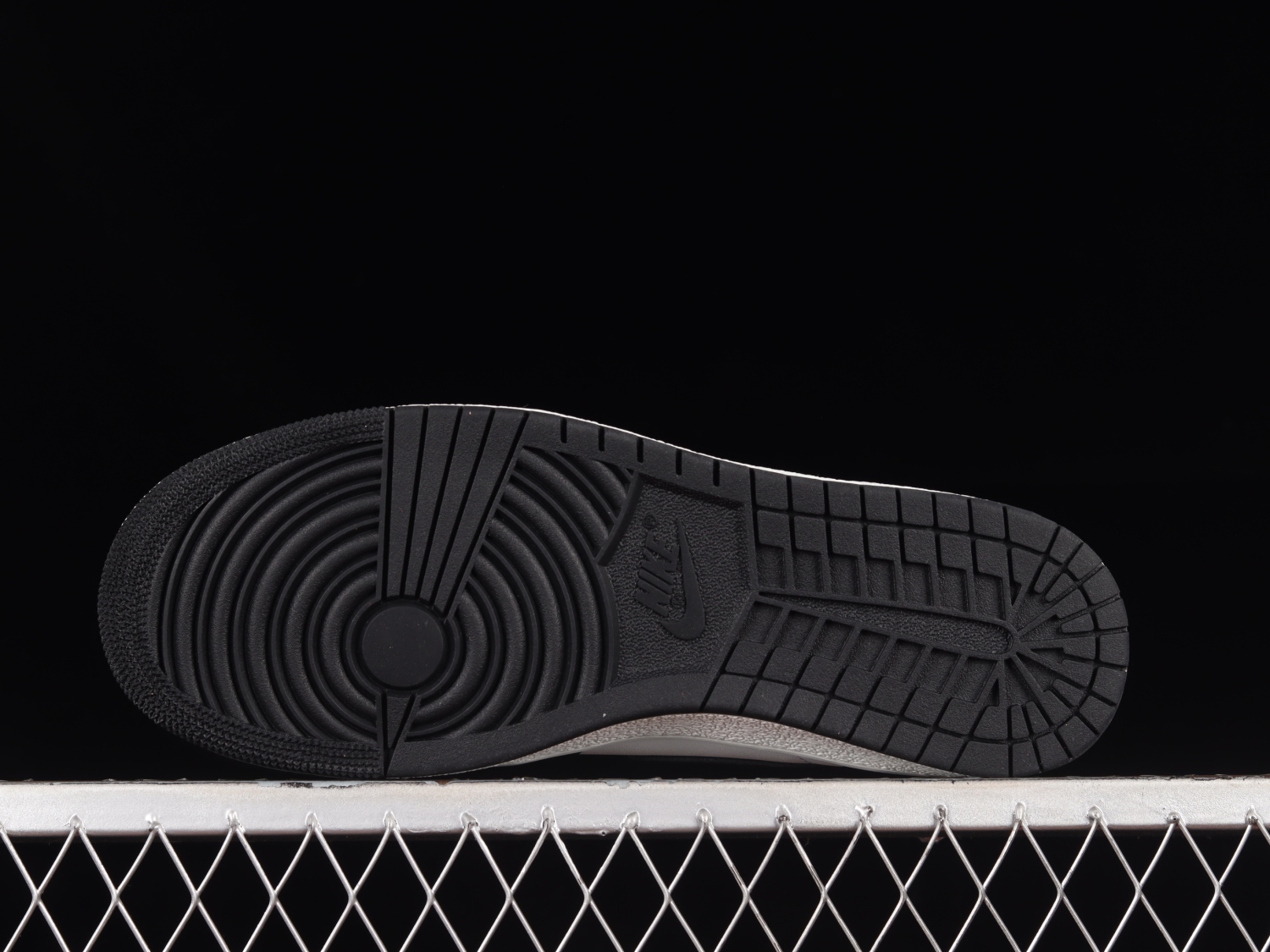 Jordan 1 Retro High 85 Black White (2023) BQ4422-001