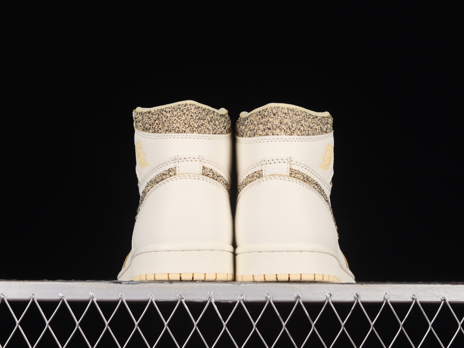 Jordan 1 Retro High OG Craft Vibrations Of Naija FD8631-100