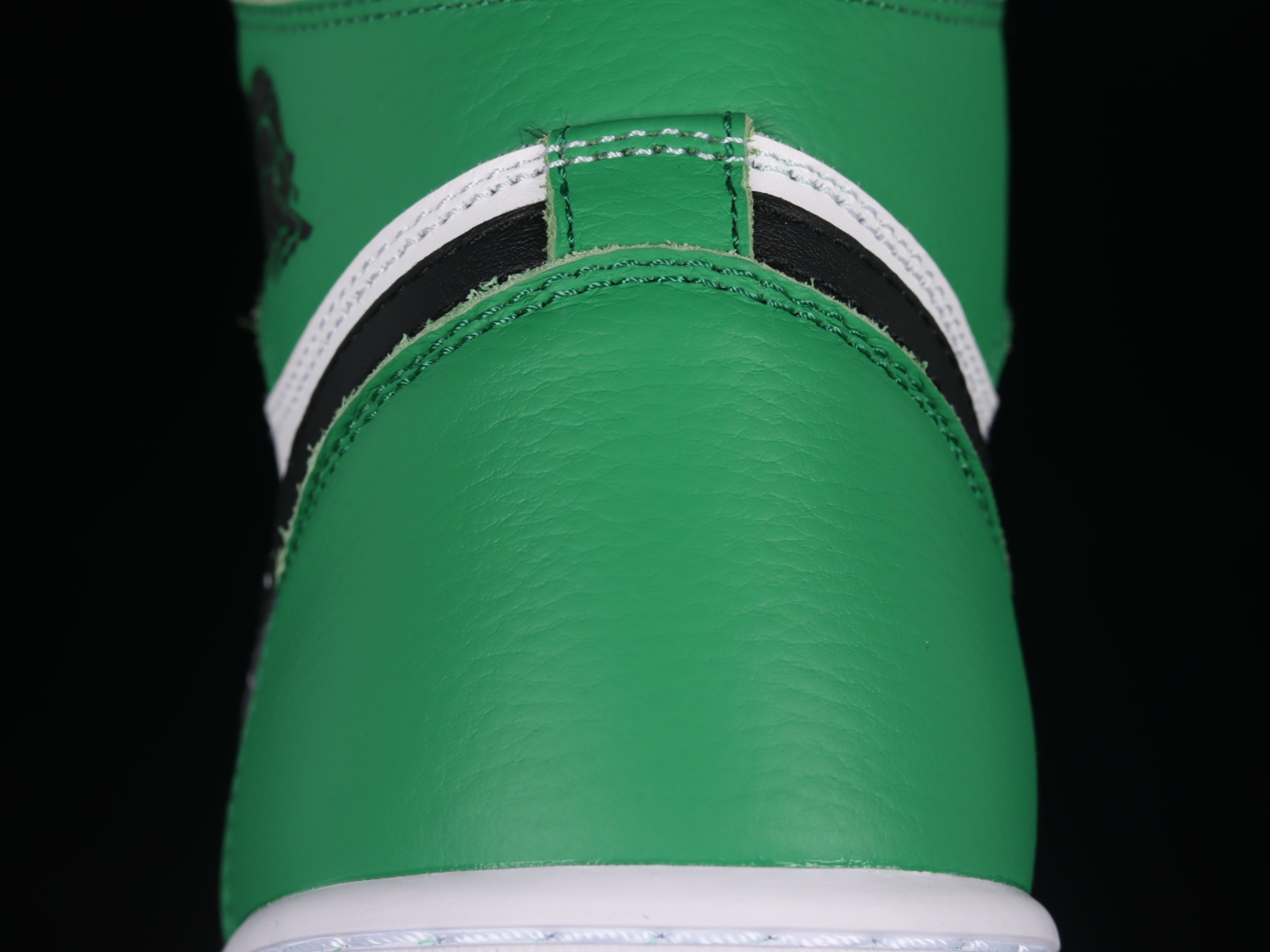 Jordan 1 Retro High OG Lucky Green DZ5485-031