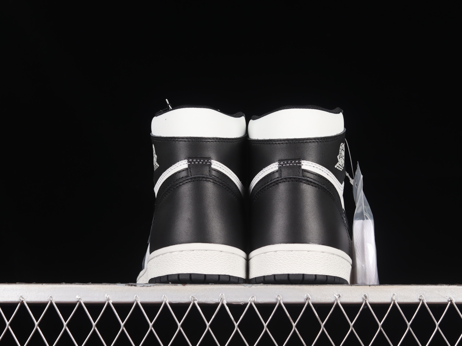 Jordan 1 Retro High 85 Black White (2023) BQ4422-001