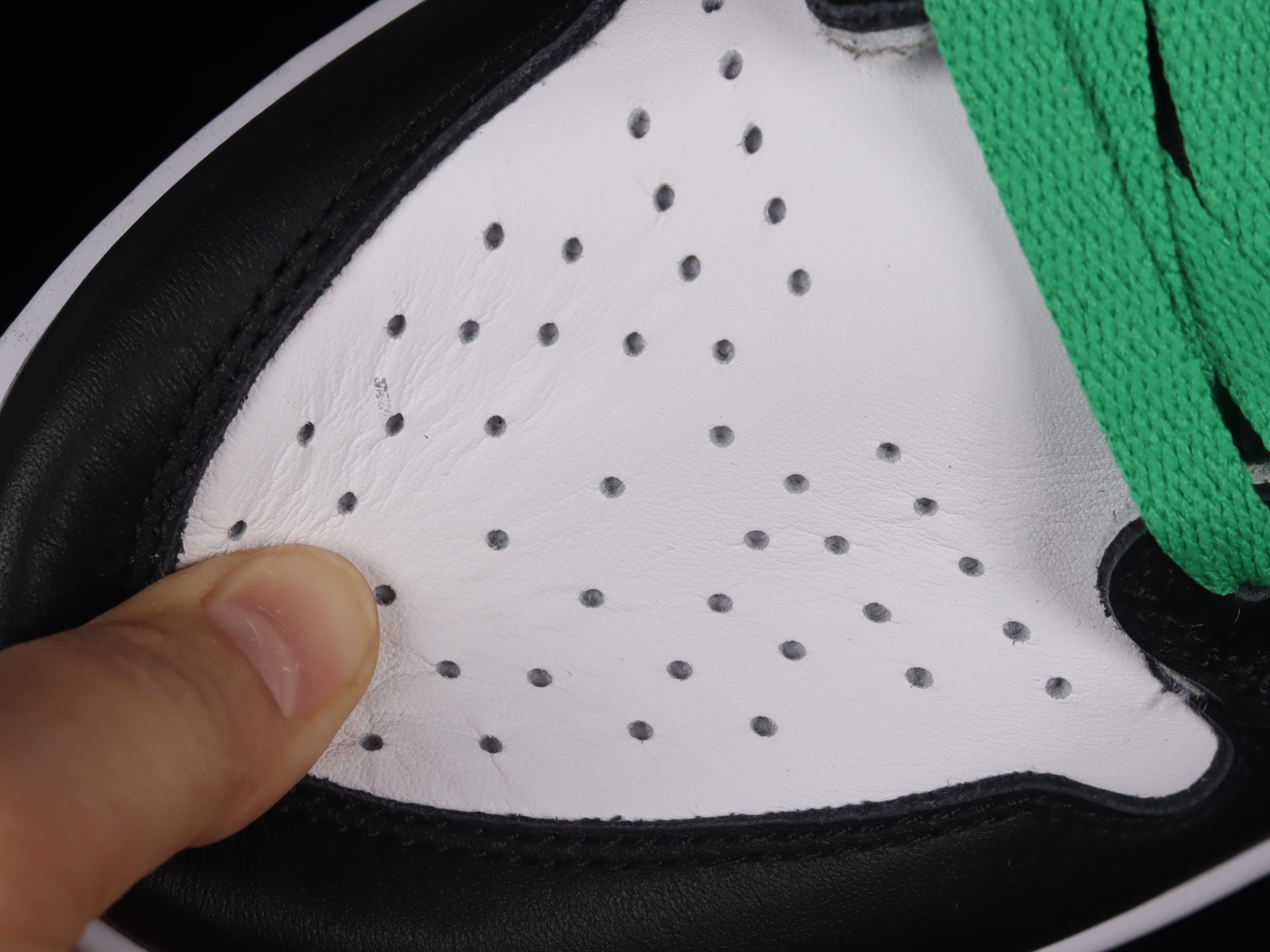 Jordan 1 Retro High OG Lucky Green DZ5485-031