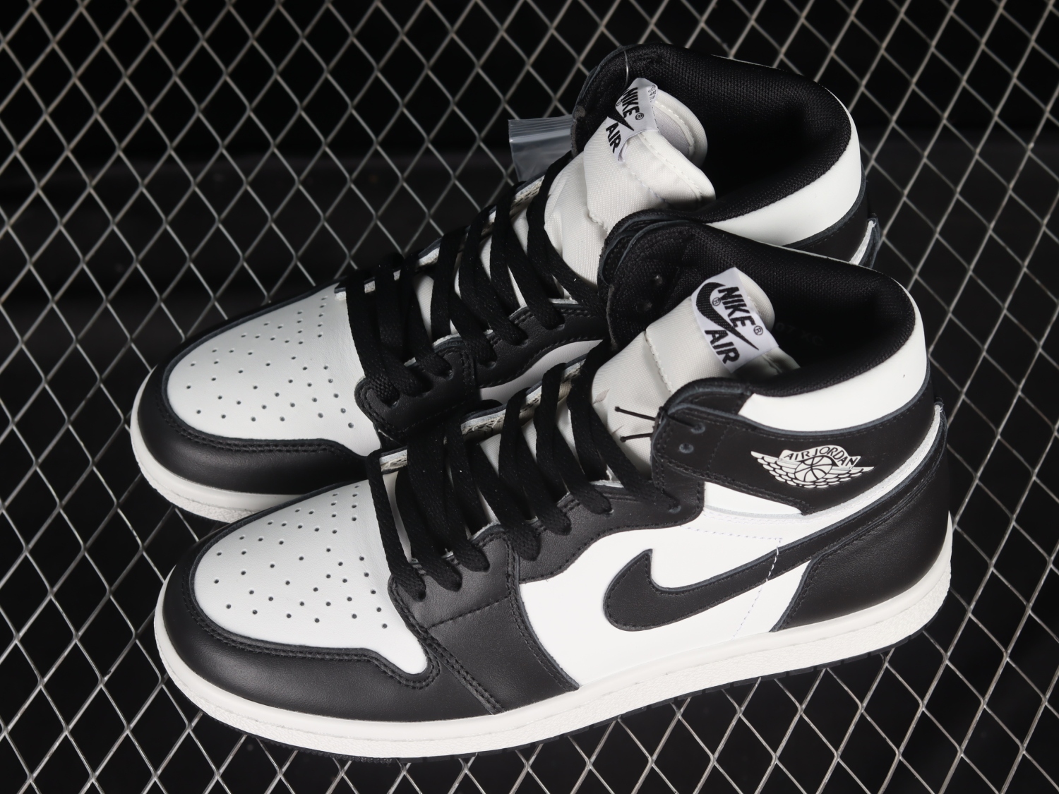 Jordan 1 Retro High 85 Black White (2023) BQ4422-001