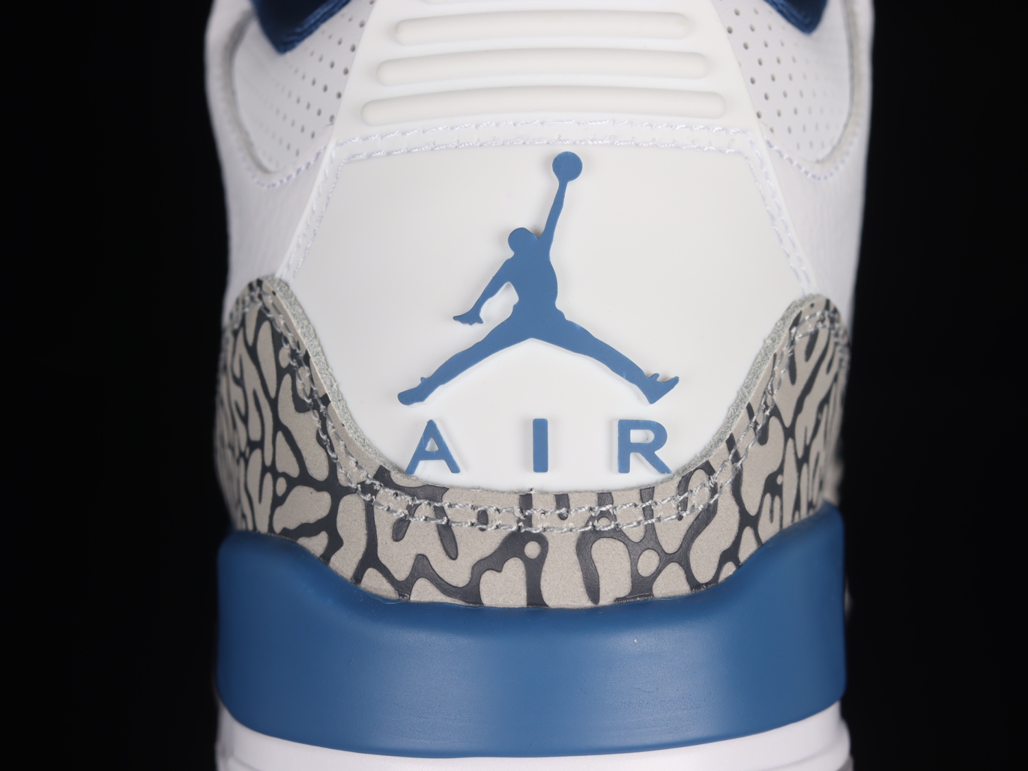 Jordan 3 Retro Wizards CT8532-148