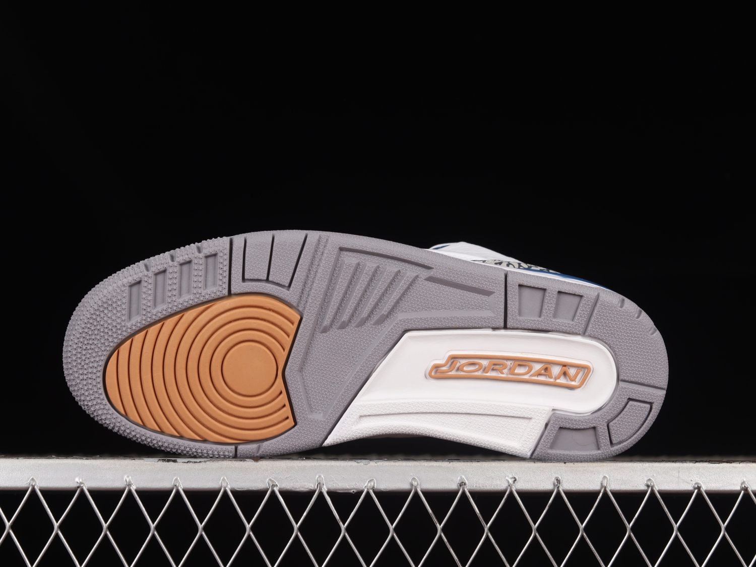 Jordan 3 Retro Wizards CT8532-148