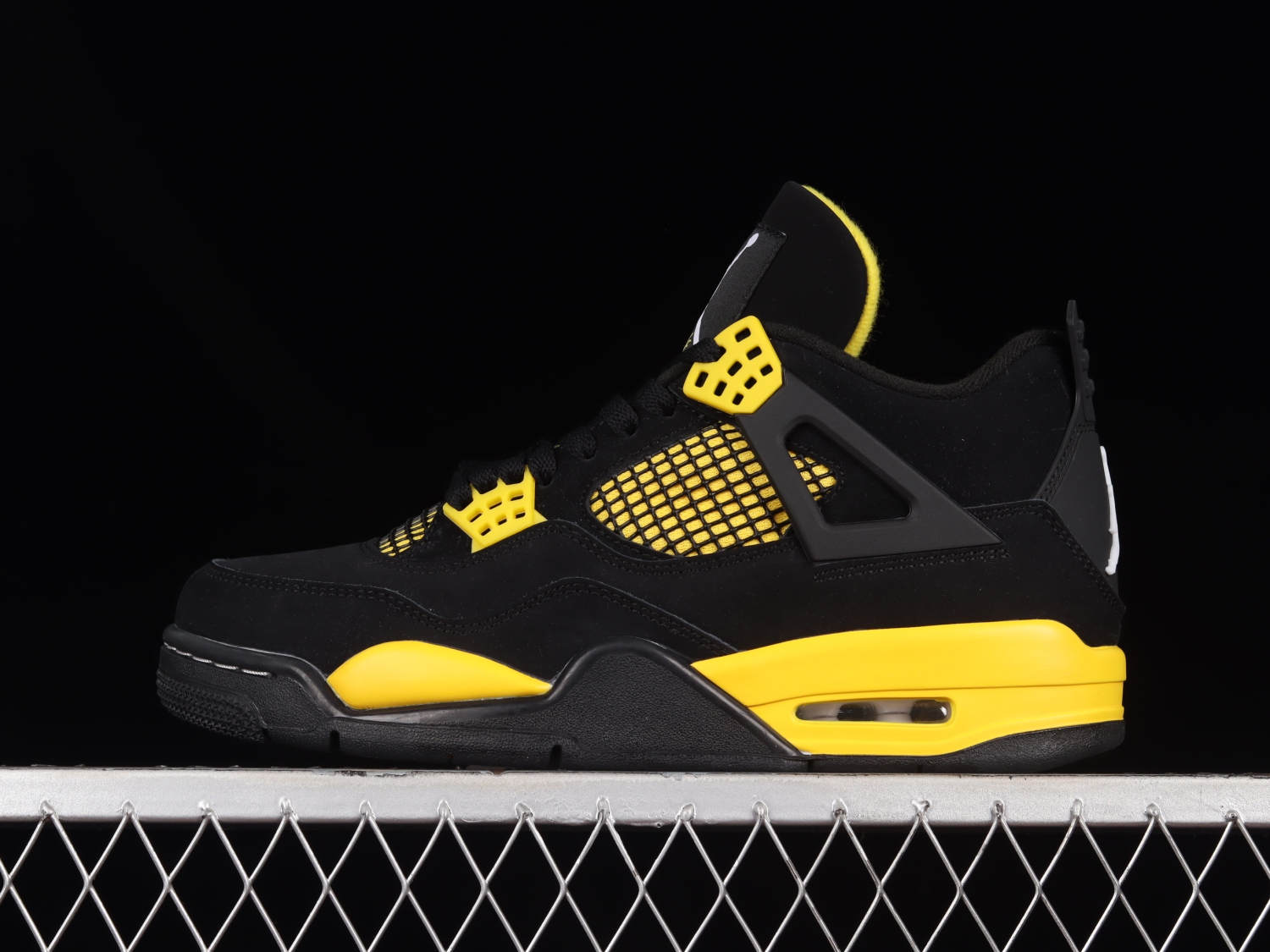 Jordan 4 Retro Thunder (2023) DH6927-017