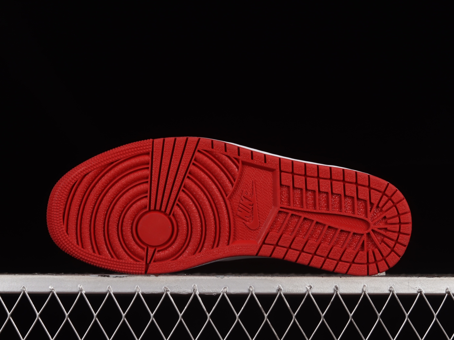 Jordan 1 Retro Low OG Black Toe (2023) CZ0790-106