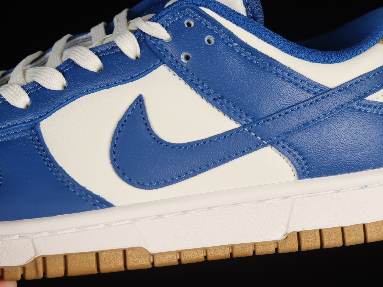 Nike Dunk Low Kansas City Royals  FB7173-141