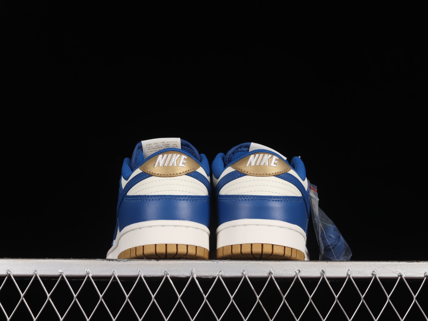 Nike Dunk Low Kansas City Royals  FB7173-141