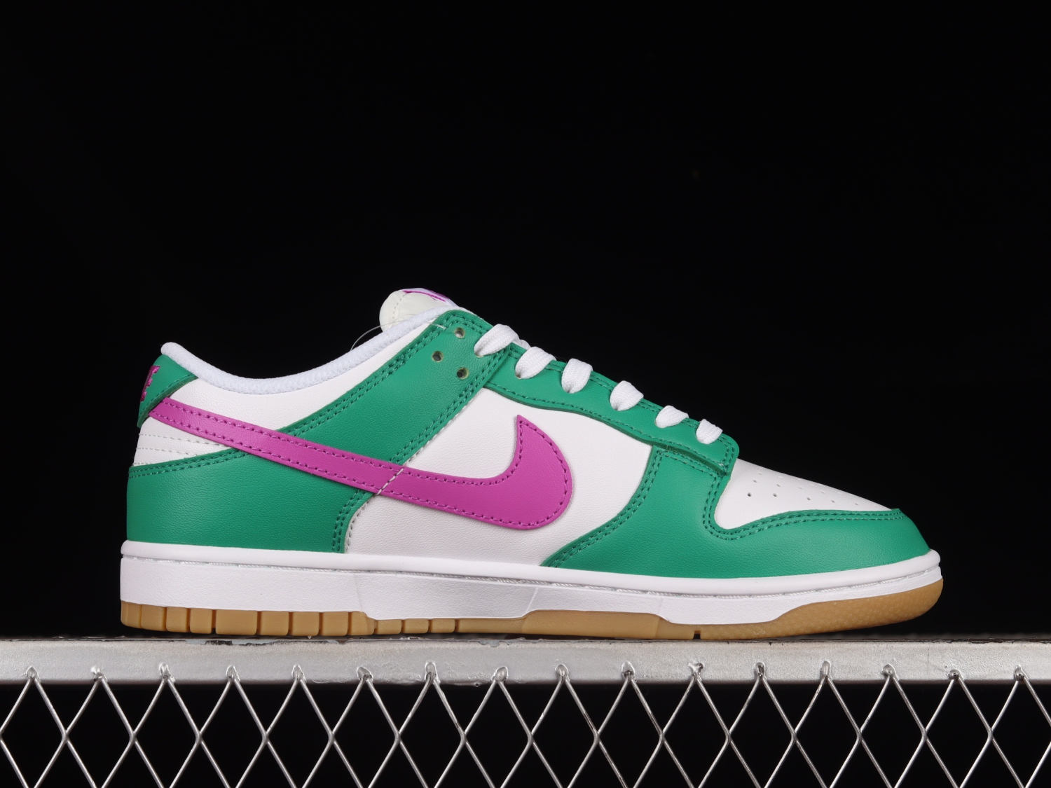 Nike Dunk Low White Stadium Green Fuchsia FD9922-151