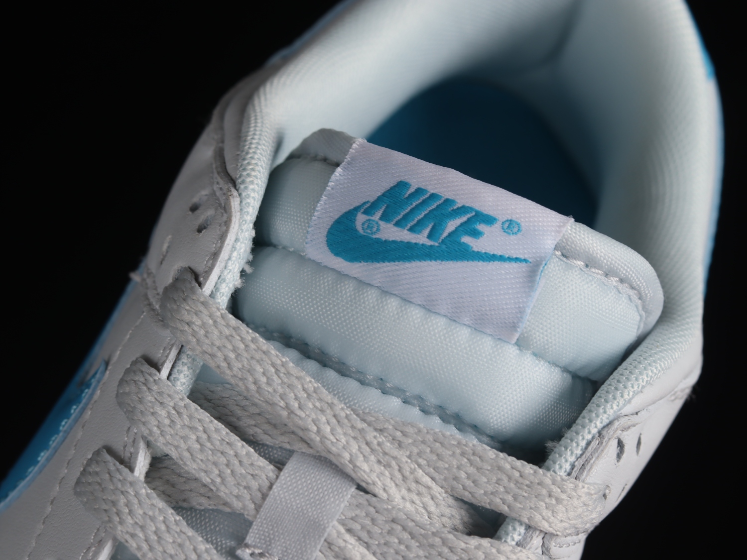 Nike Dunk Low Retro Pure Platinum Blue Lightning DV0831-001