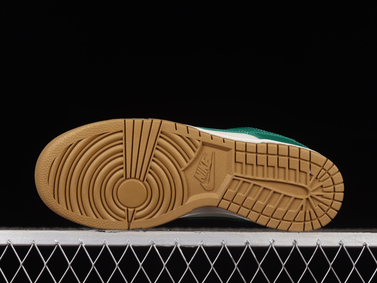 Nike Dunk Low Malachite University Gold  FB7173-131