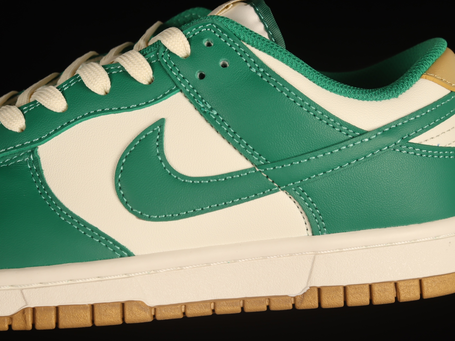 Nike Dunk Low Malachite University Gold  FB7173-131